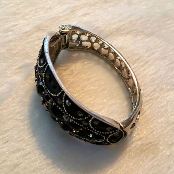 Womens Rhinestone bangle bracelet - Picture 4 of 8